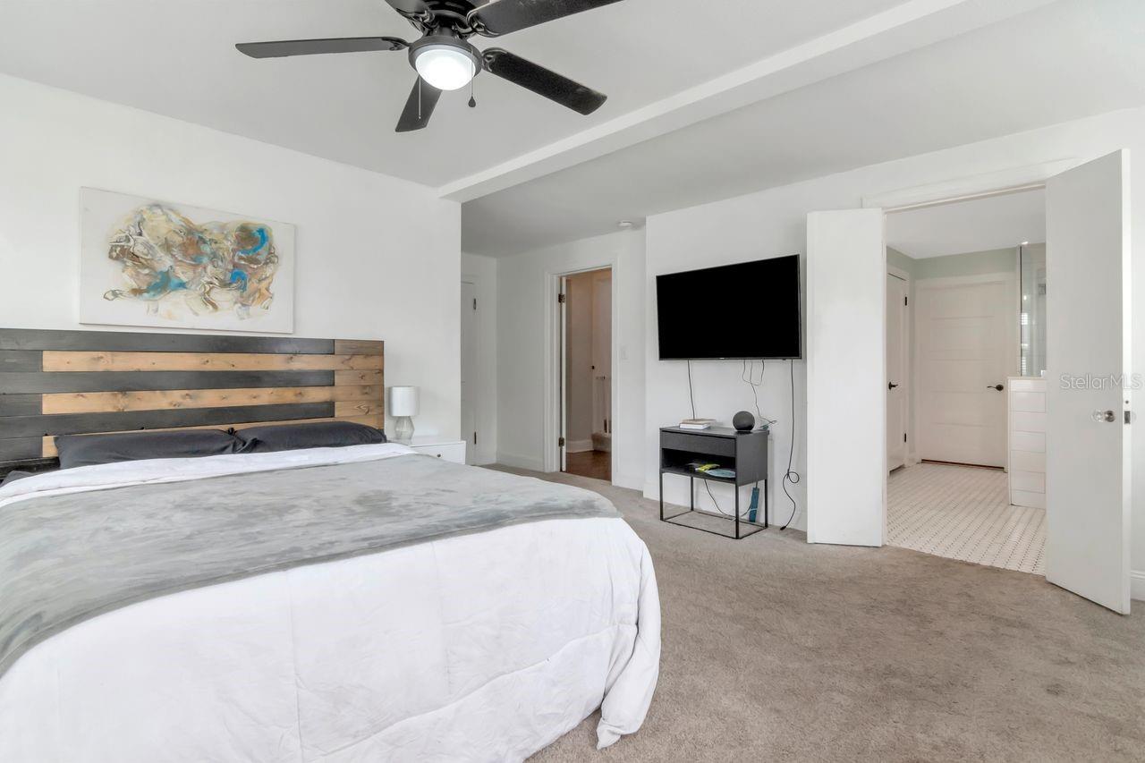 Primary Bedroom with En-Suite Upgraded Bathroom, New Carpet Installed 04/08/26