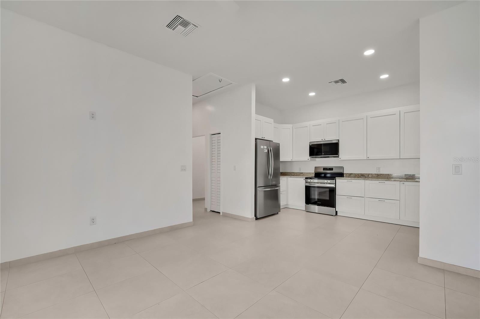 18405 30TH ST, LUTZ, FL, 33559