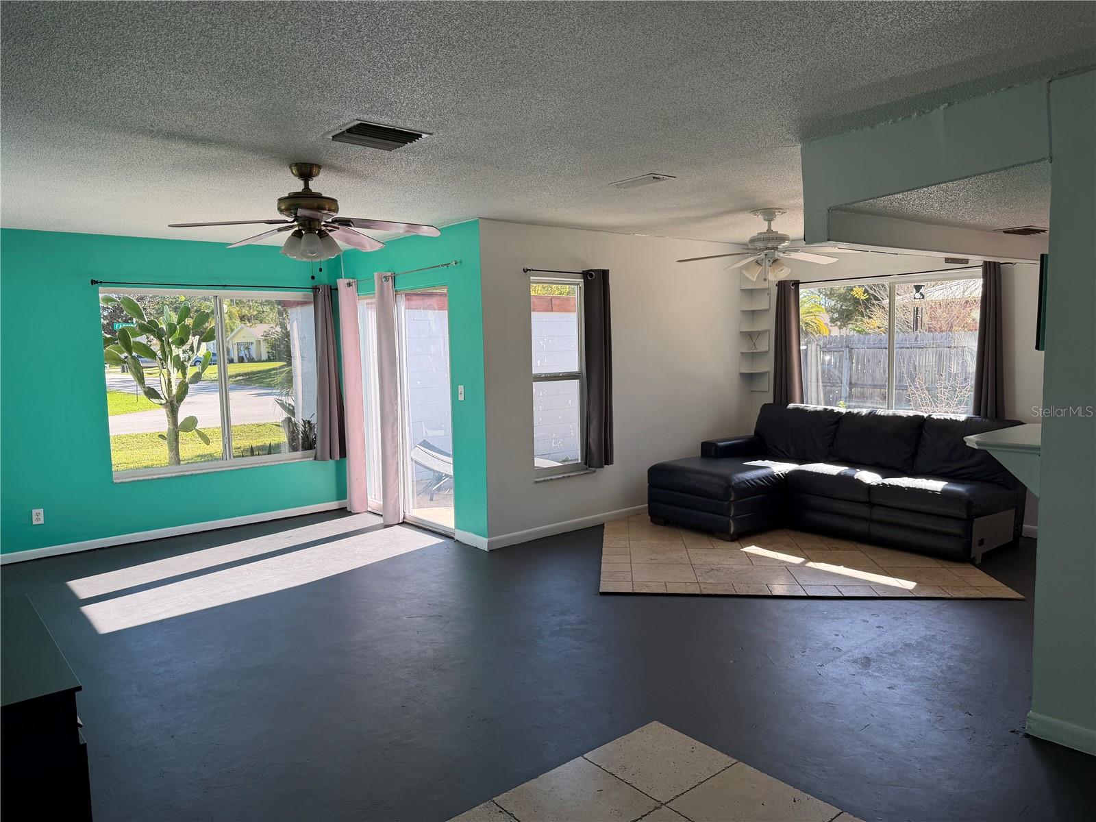 27 FARMBROOK LN, PALM COAST, FL, 32137