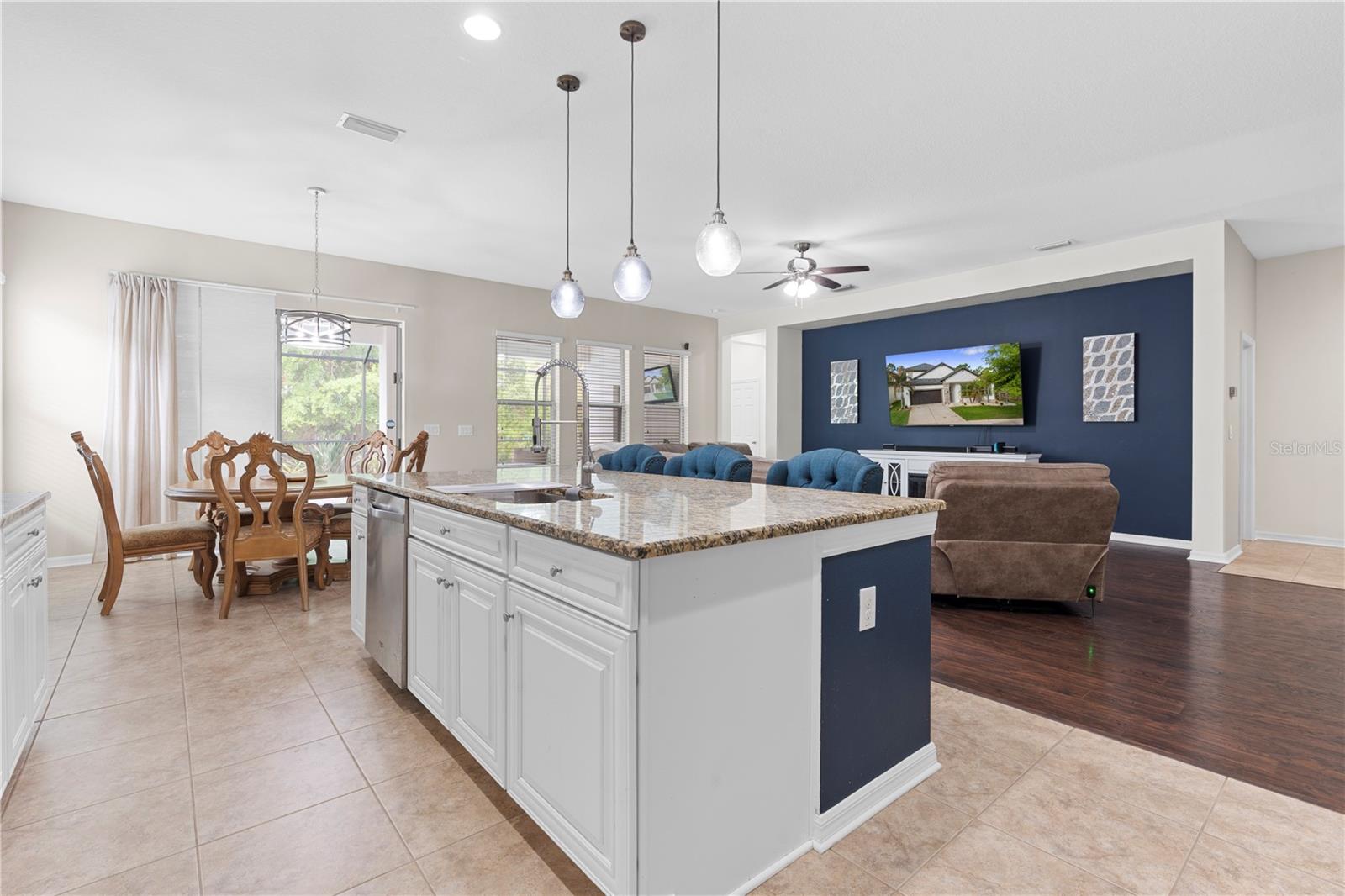 11814 CROSS VINE DR, RIVERVIEW, FL, 33579