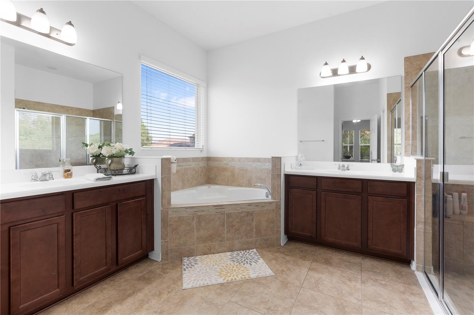 11814 CROSS VINE DR, RIVERVIEW, FL, 33579
