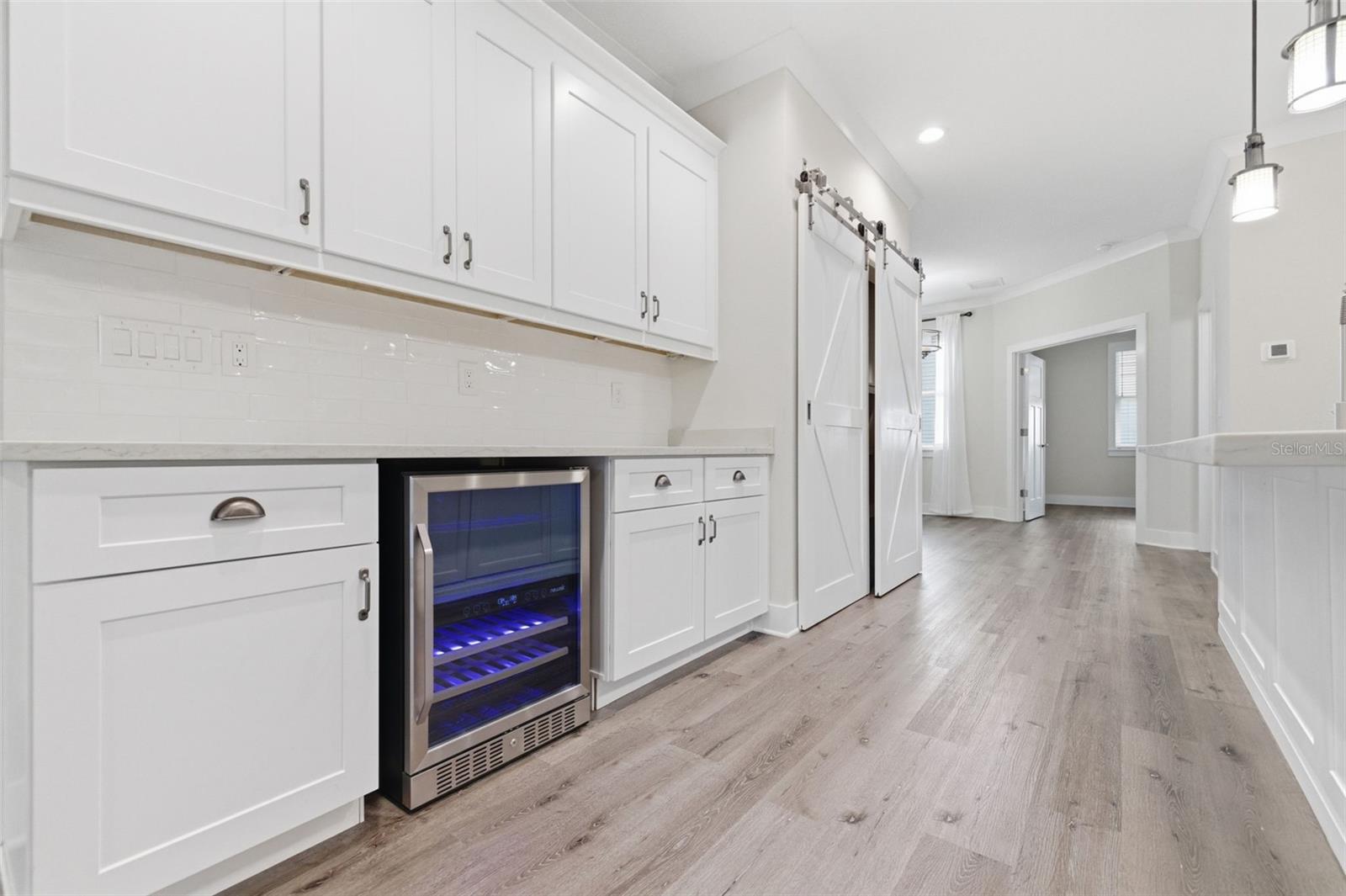 1225 SAVONA DR NE, ST PETERSBURG, FL, 33702