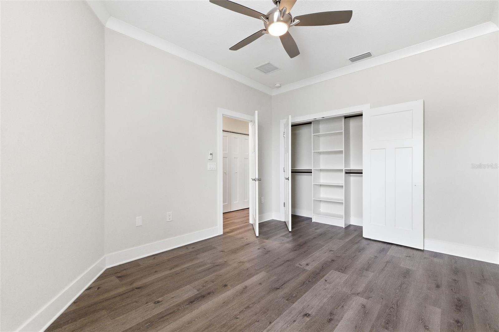 1225 SAVONA DR NE, ST PETERSBURG, FL, 33702