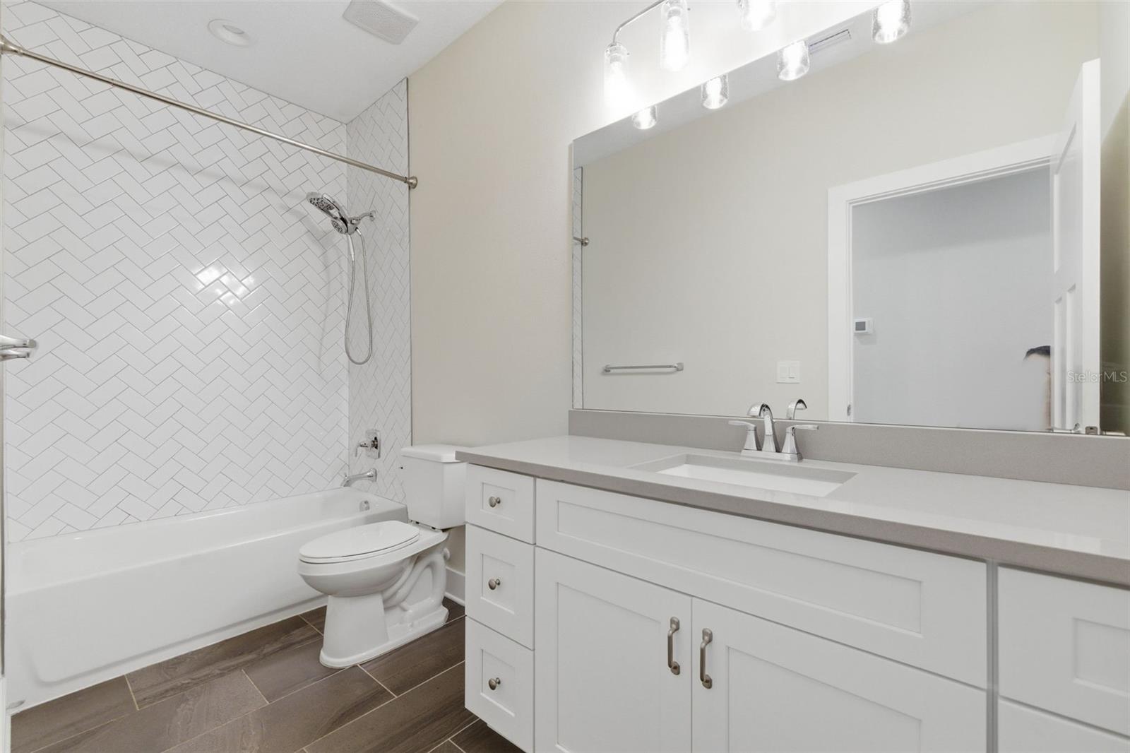 1225 SAVONA DR NE, ST PETERSBURG, FL, 33702