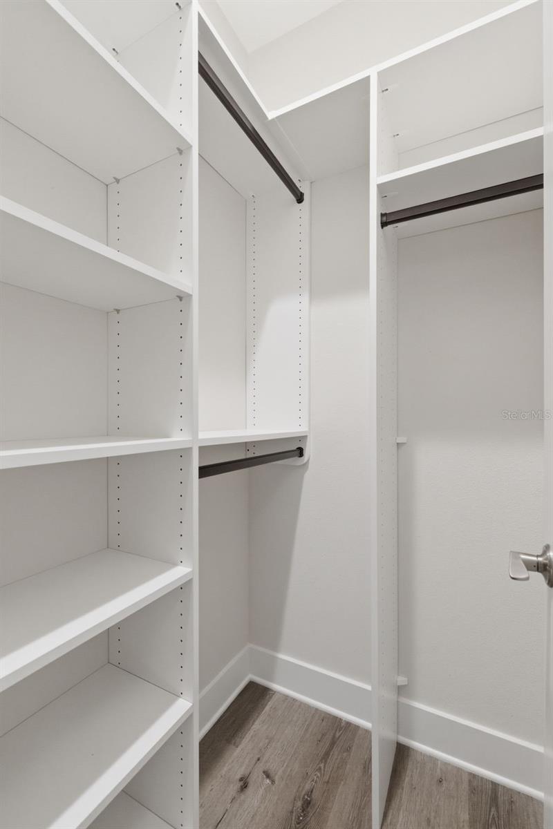 1225 SAVONA DR NE, ST PETERSBURG, FL, 33702