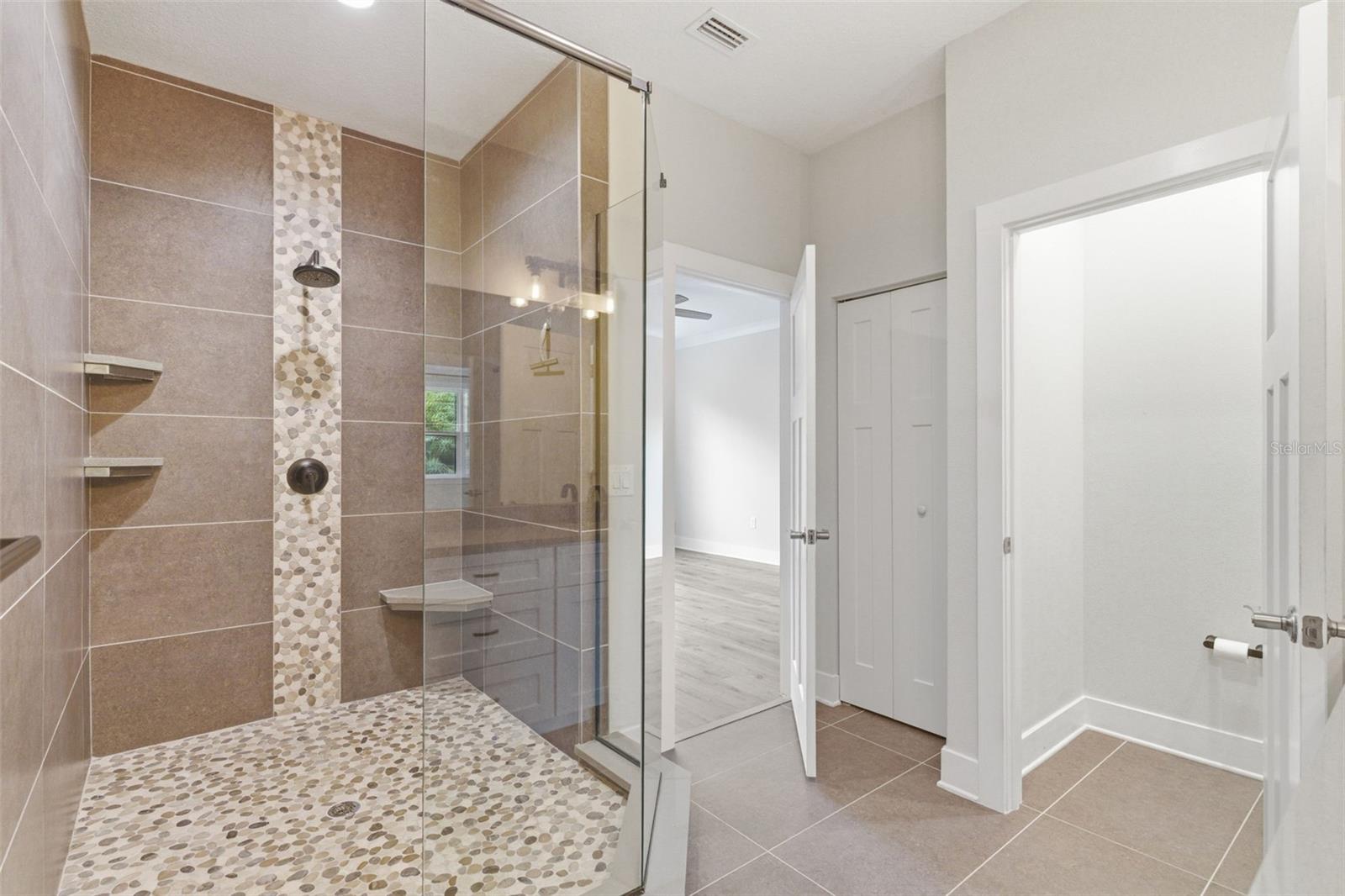 1225 SAVONA DR NE, ST PETERSBURG, FL, 33702