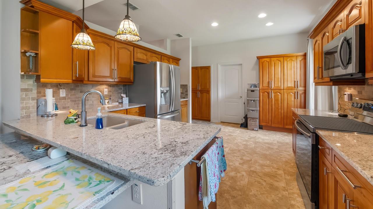 2246 BELSFIELD CIR, CLERMONT, FL, 34711