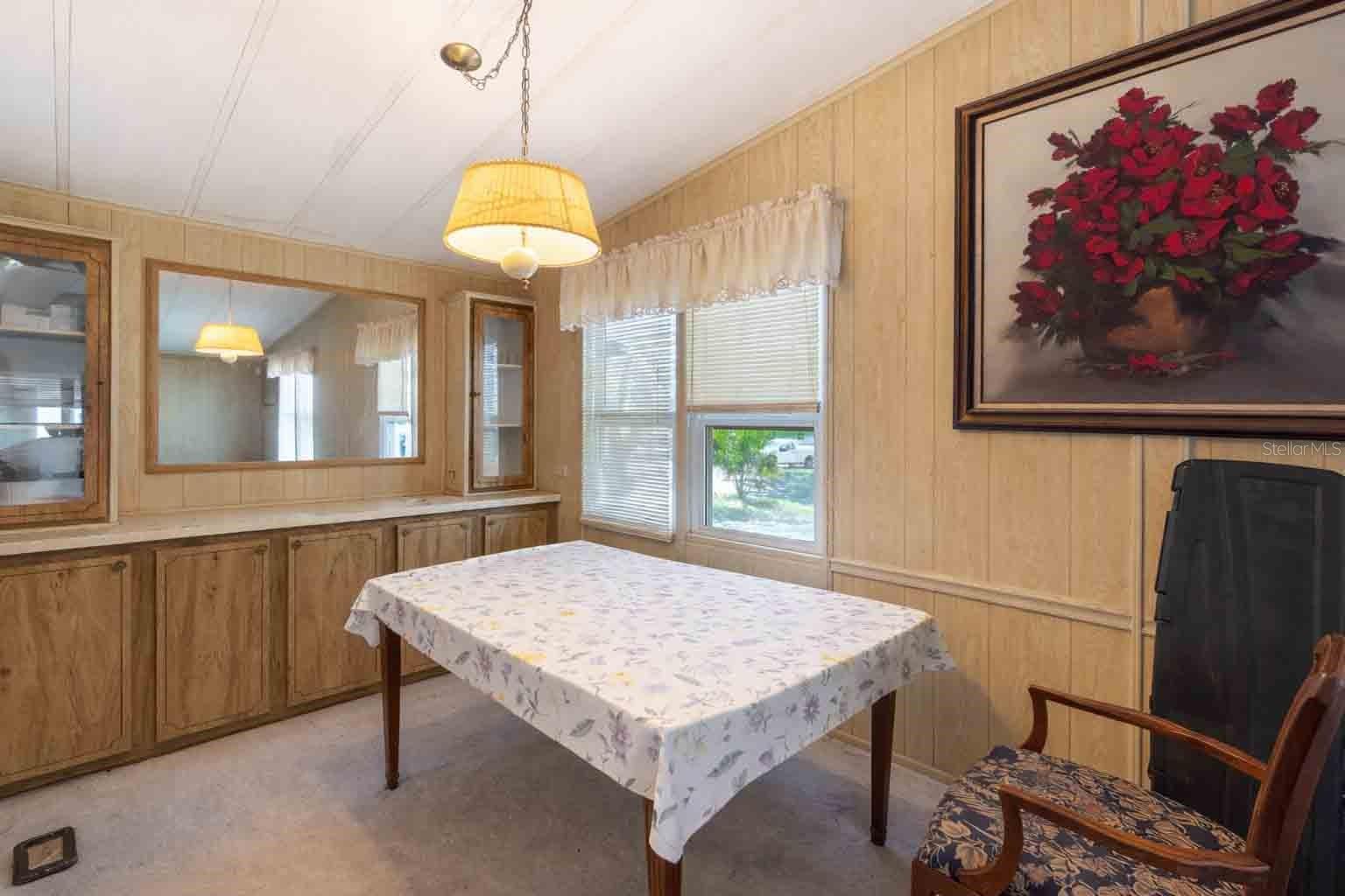1763 W SCHWARTZ BLVD, LADY LAKE, FL, 32159