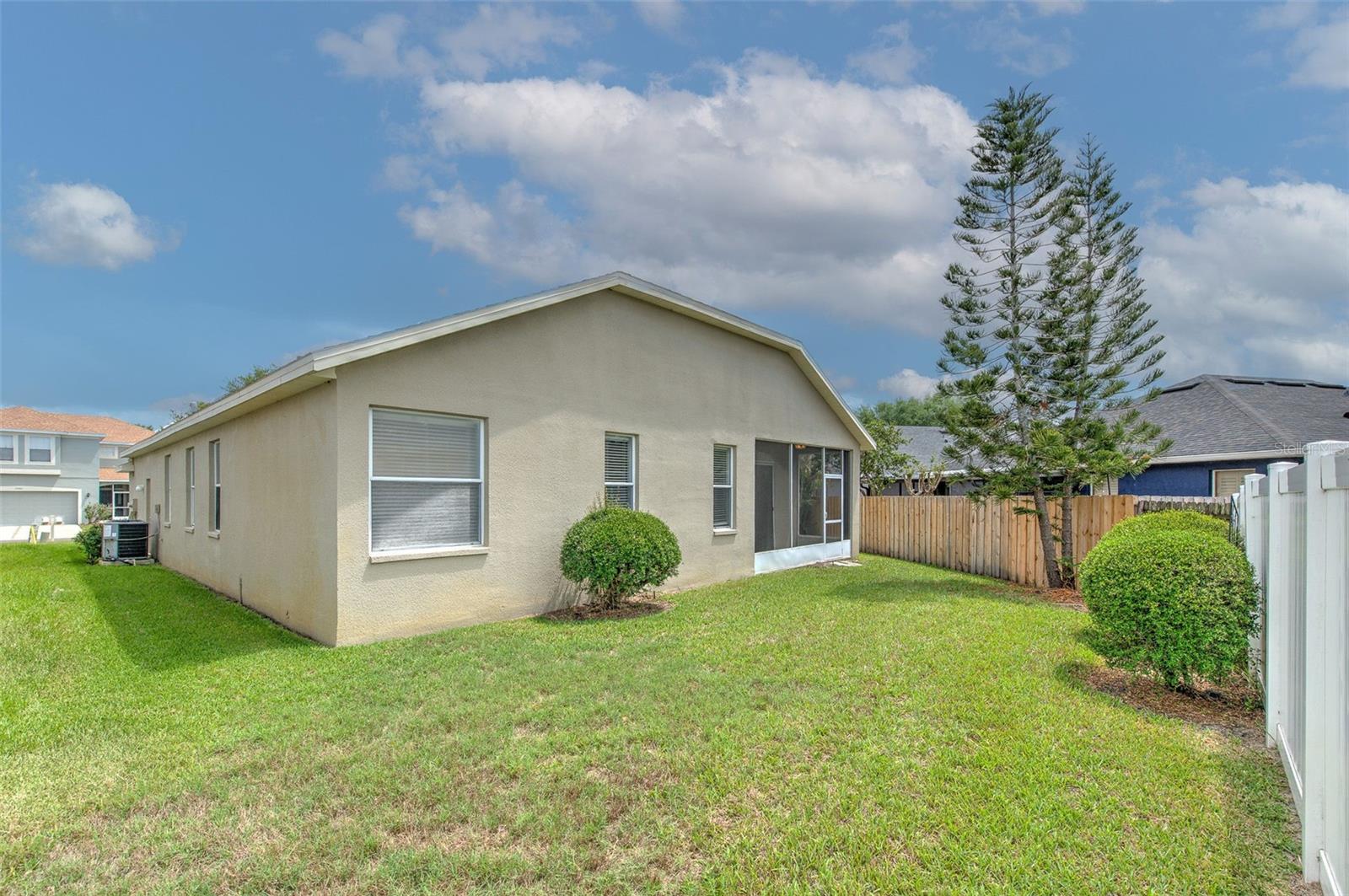 13760 OGAKOR DR, RIVERVIEW, FL, 33579