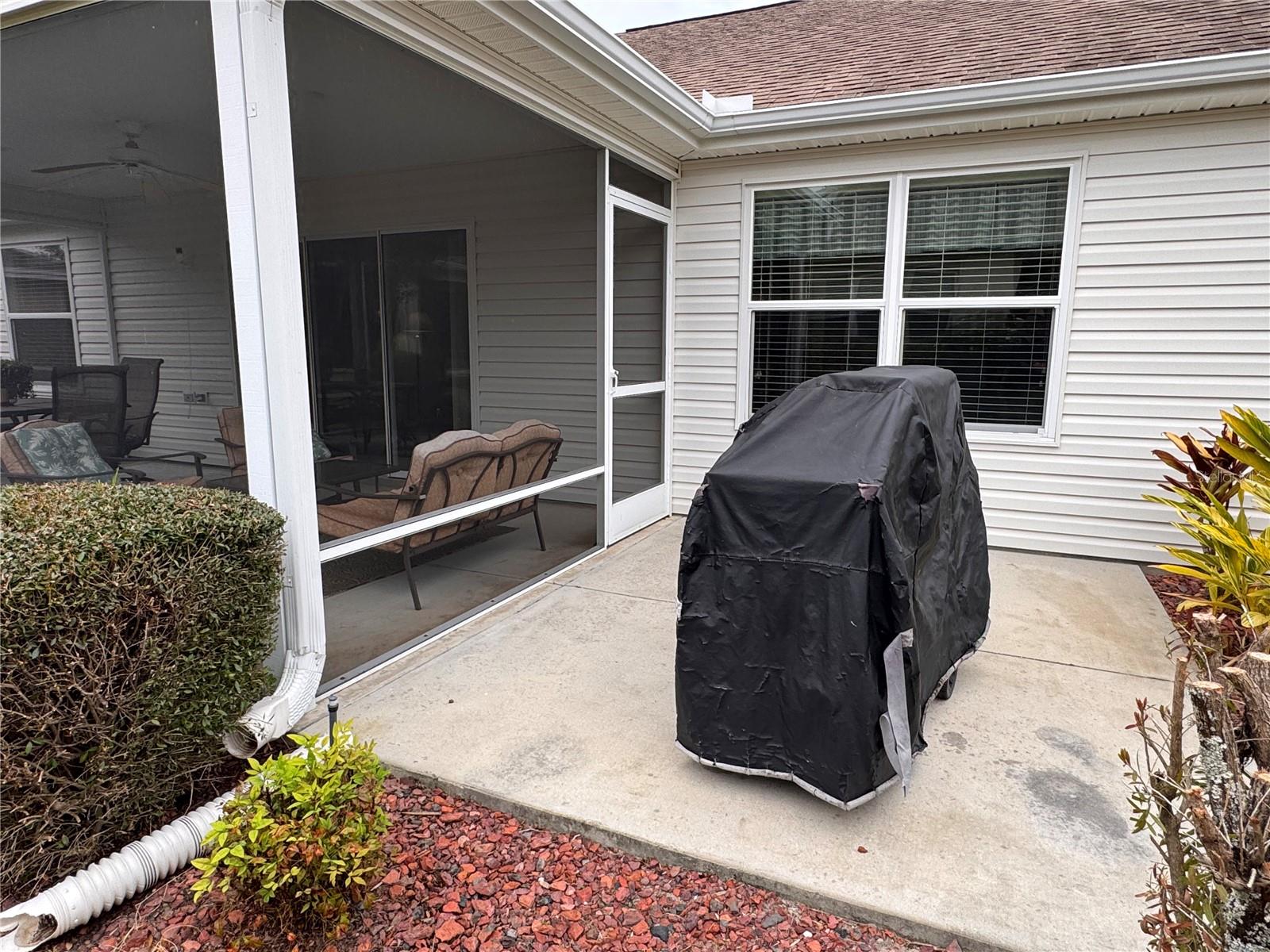 1106 HOLLYHOCK WAY, THE VILLAGES, FL, 32163
