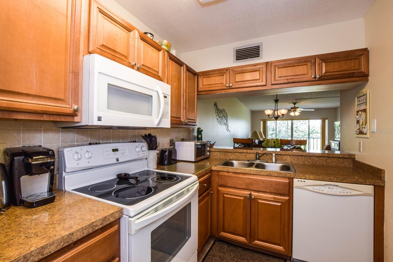 408 CERROMAR CIR S #236, VENICE, FL, 34293