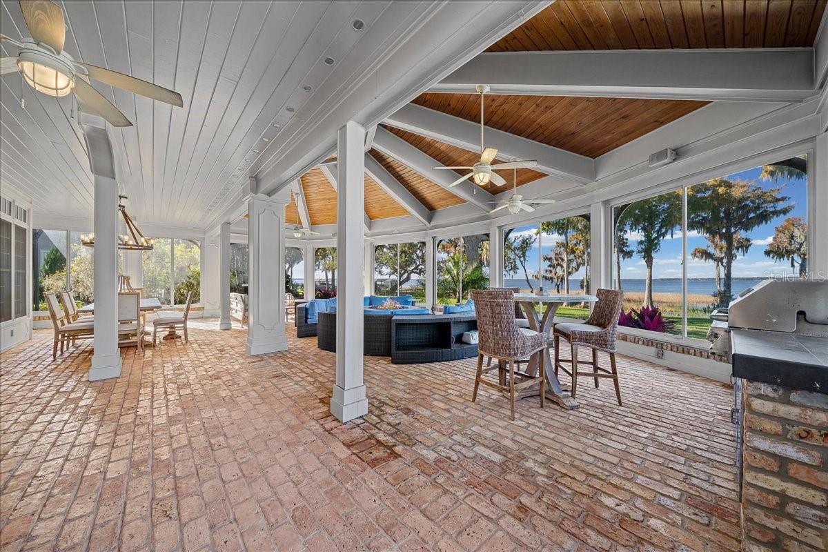 1200 PENINSULA DR, TAVARES, FL, 32778