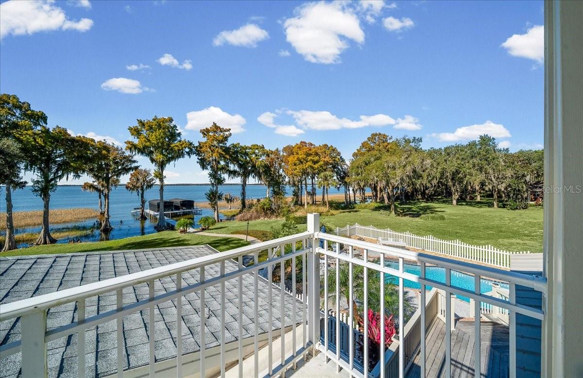 1200 PENINSULA DR, TAVARES, FL, 32778