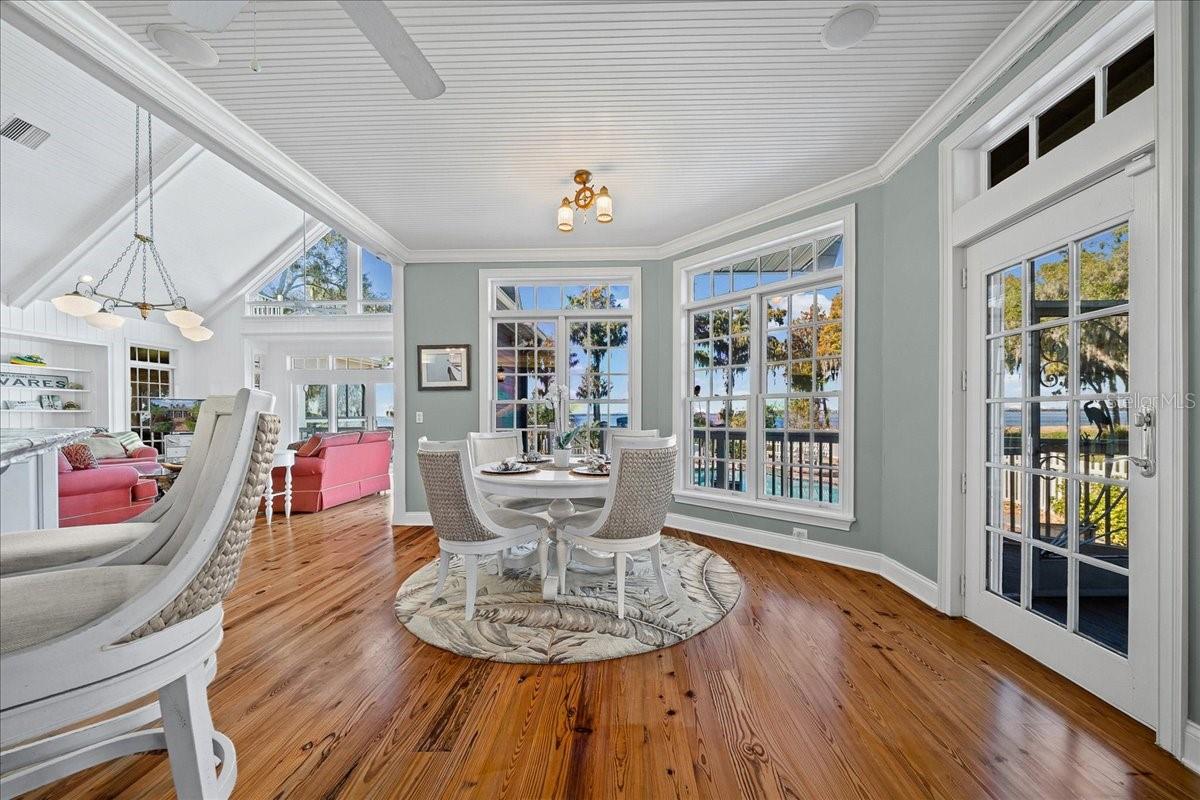 1200 PENINSULA DR, TAVARES, FL, 32778