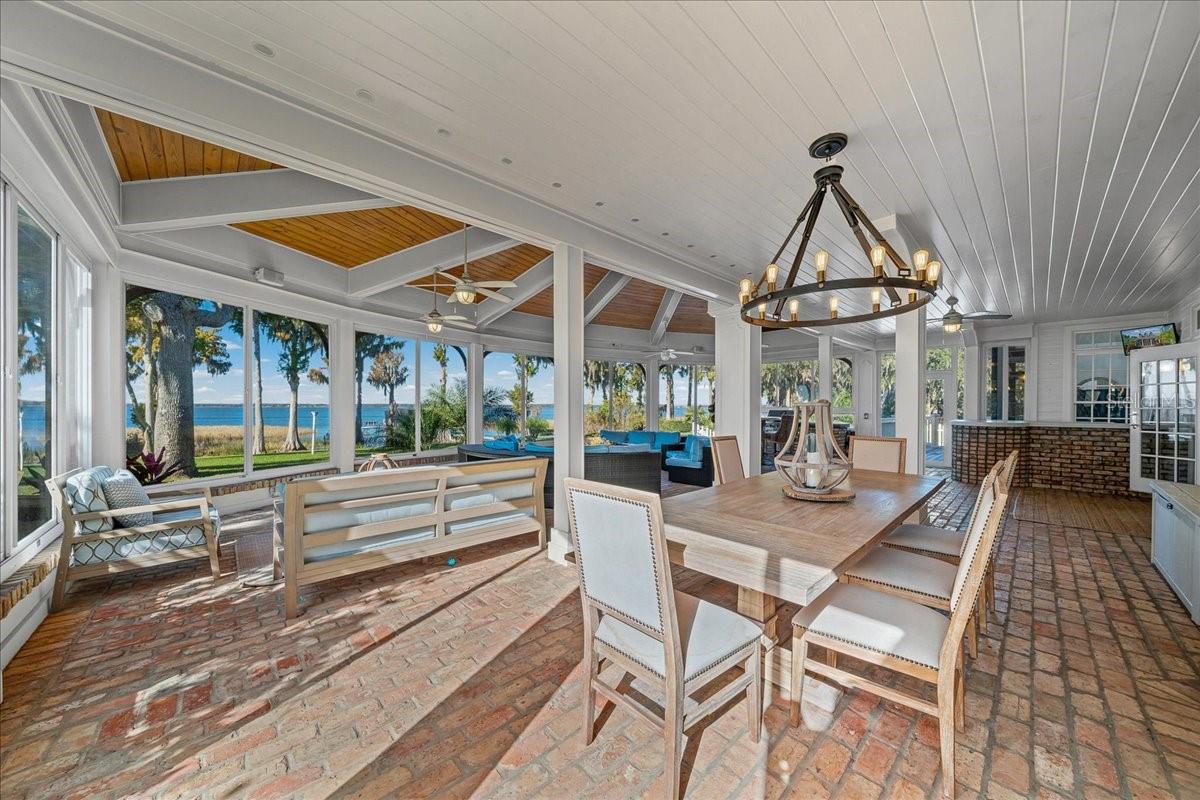1200 PENINSULA DR, TAVARES, FL, 32778
