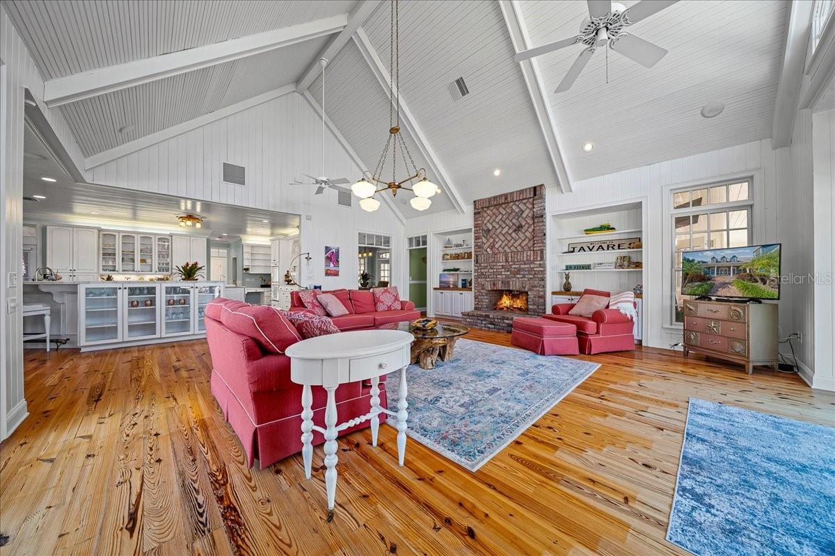 1200 PENINSULA DR, TAVARES, FL, 32778