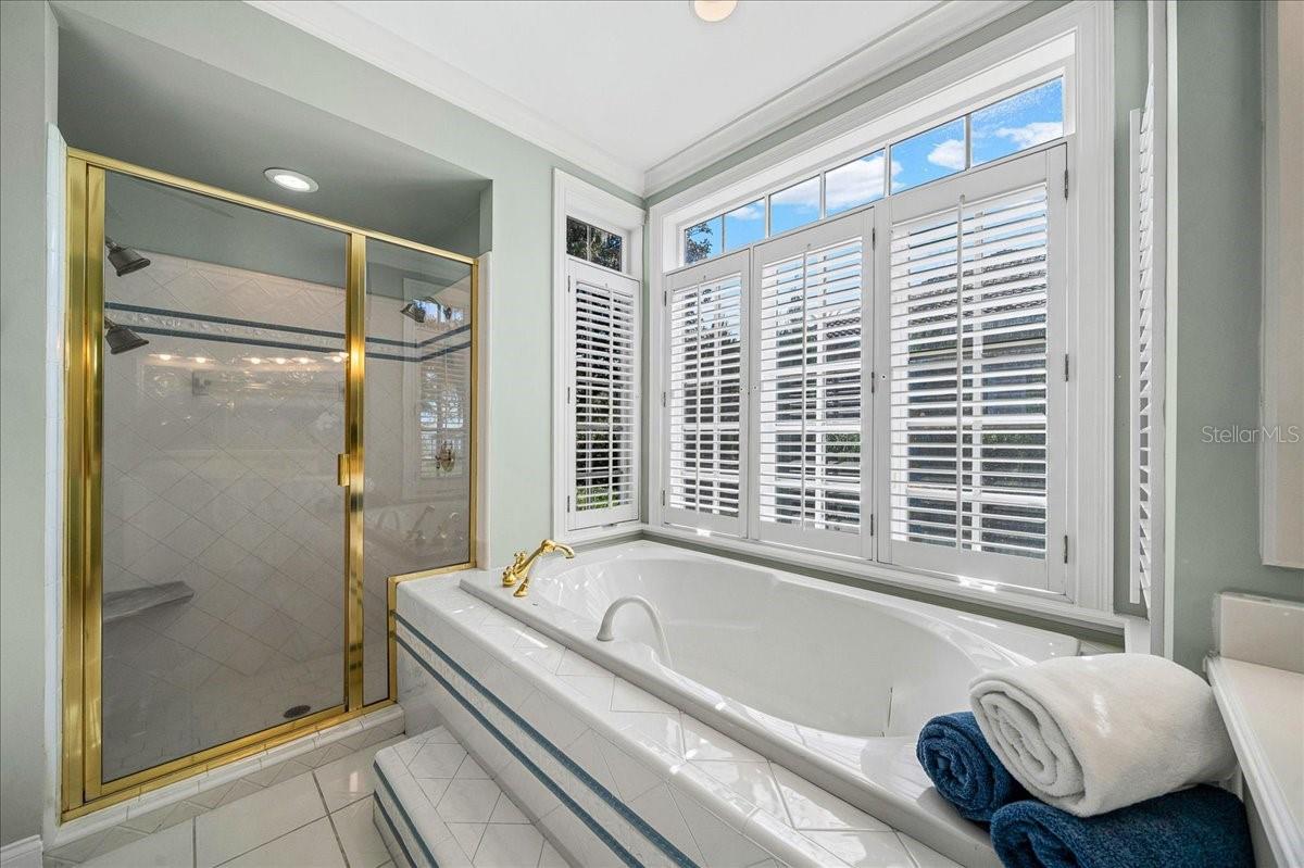 1200 PENINSULA DR, TAVARES, FL, 32778
