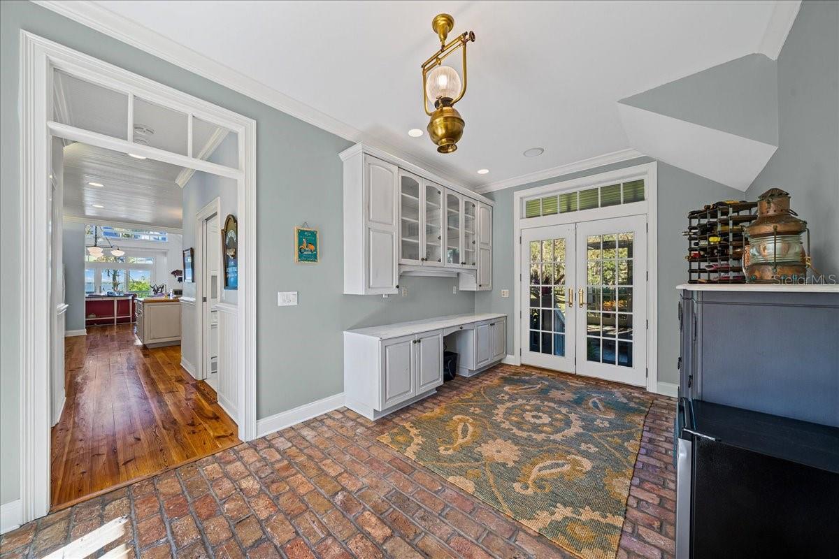 1200 PENINSULA DR, TAVARES, FL, 32778
