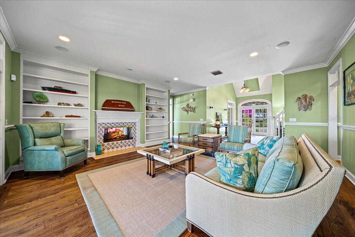 1200 PENINSULA DR, TAVARES, FL, 32778