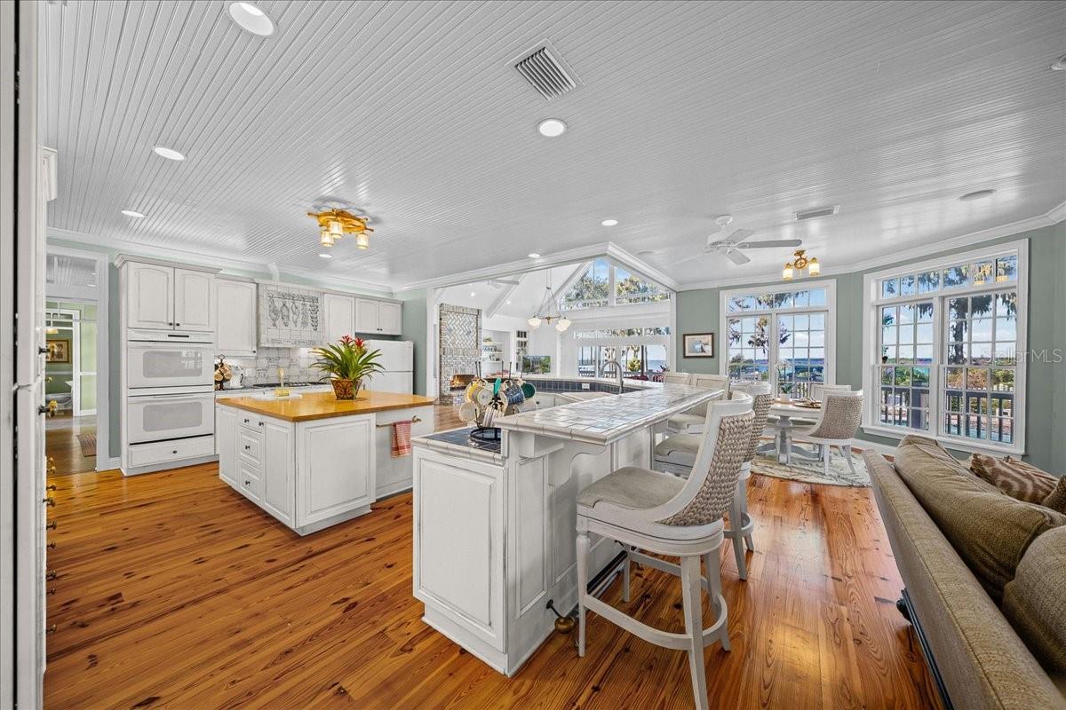 1200 PENINSULA DR, TAVARES, FL, 32778