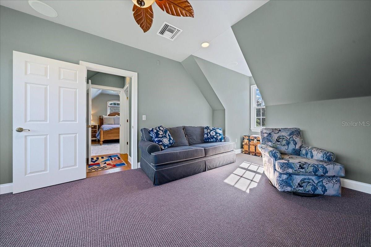 1200 PENINSULA DR, TAVARES, FL, 32778