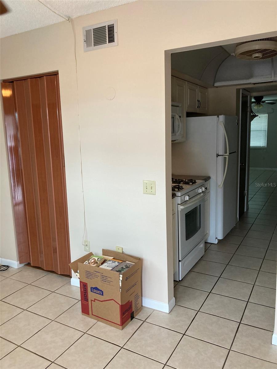 5257 81ST LN N #6, ST PETERSBURG, FL, 33709