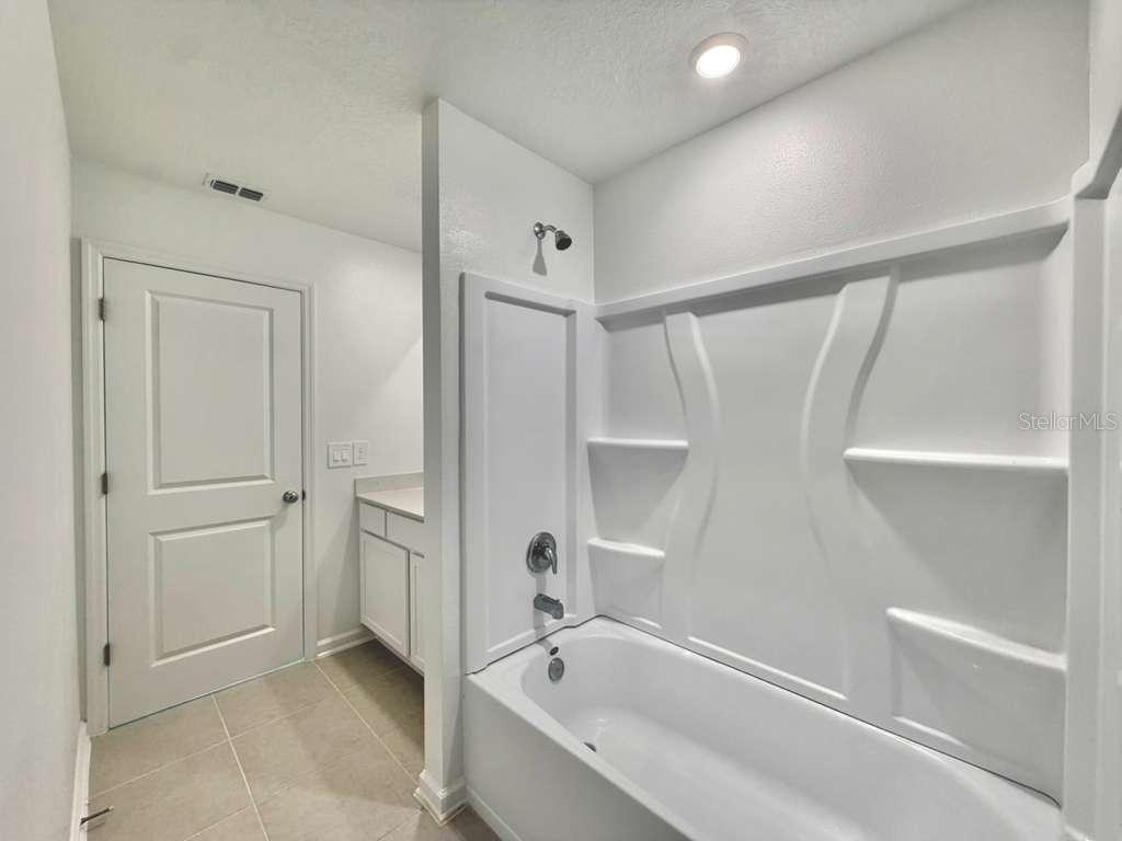 3354 ALEXANDER DR, LAKE WALES, FL, 33853