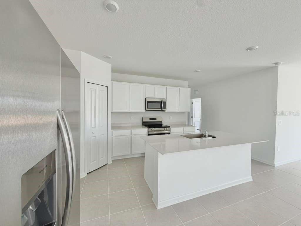 3354 ALEXANDER DR, LAKE WALES, FL, 33853