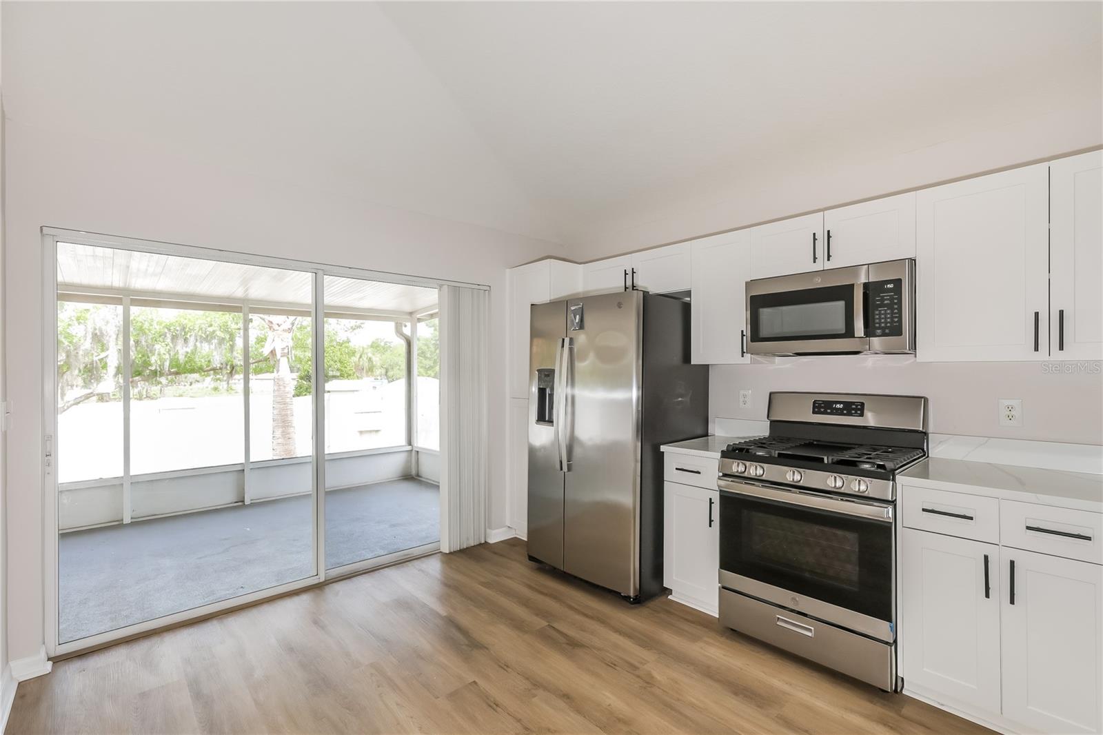 208 SUMMER SAILS DR, VALRICO, FL, 33594