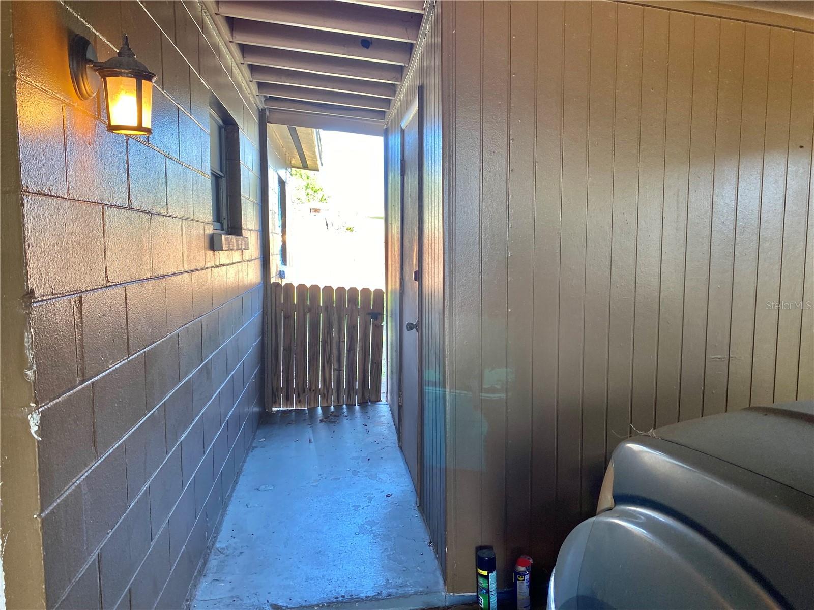 4403 GANDY CIR, TAMPA, FL, 33616