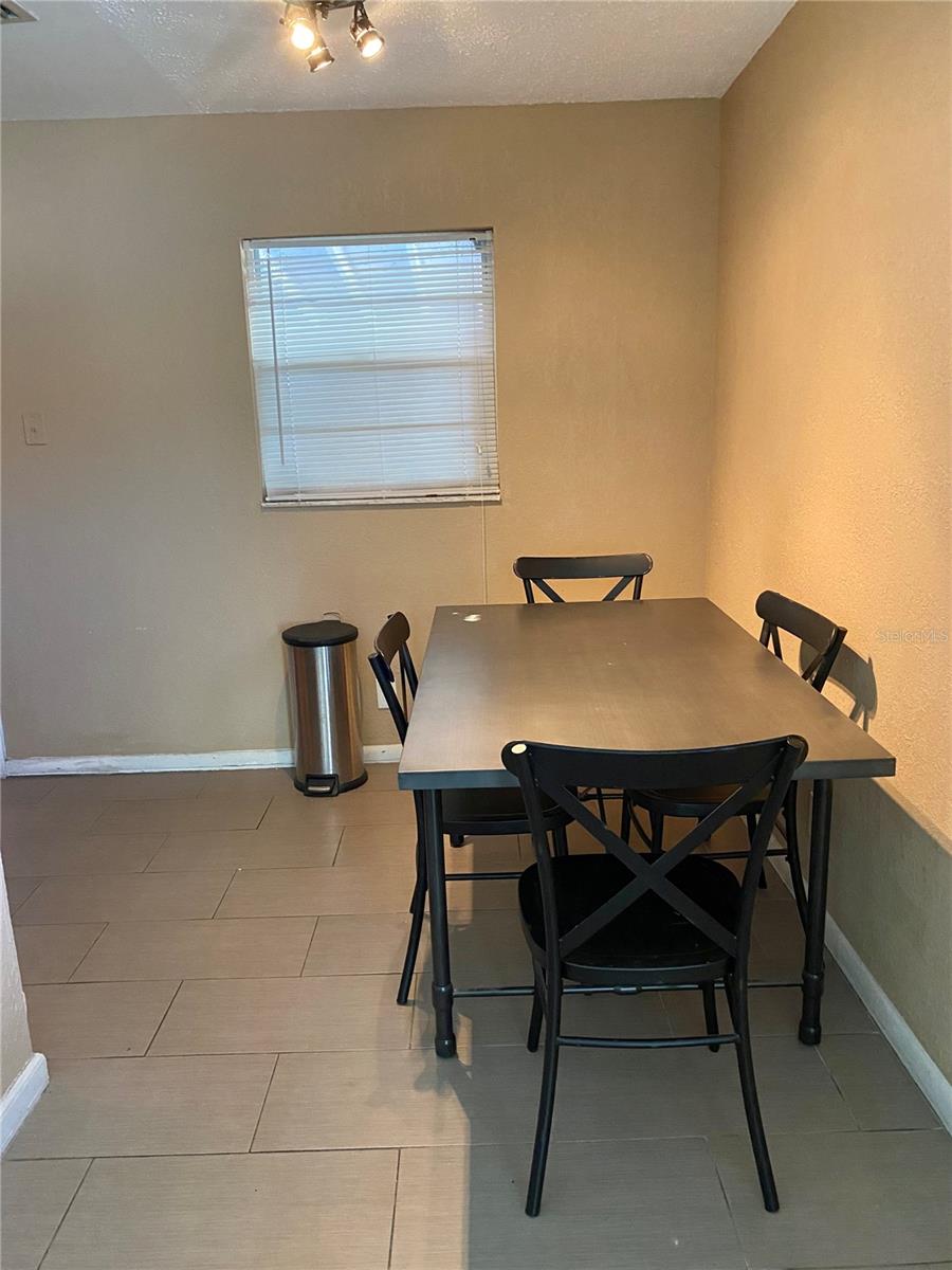 4403 GANDY CIR, TAMPA, FL, 33616