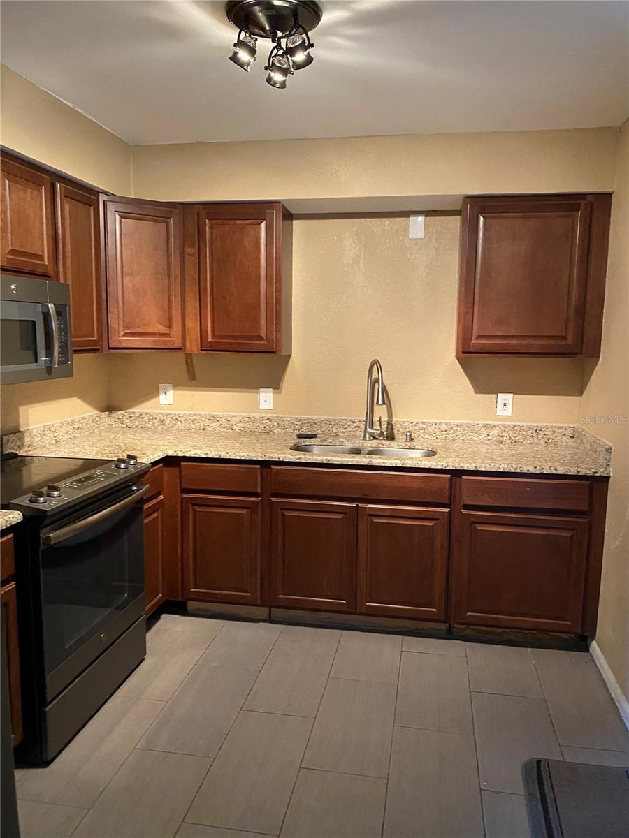 4403 GANDY CIR, TAMPA, FL, 33616