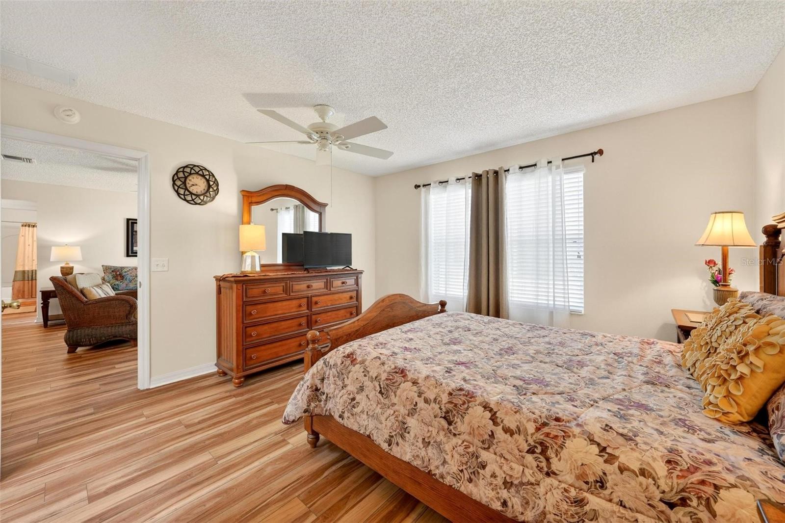 1088 GENNESSE LN, THE VILLAGES, FL, 32162