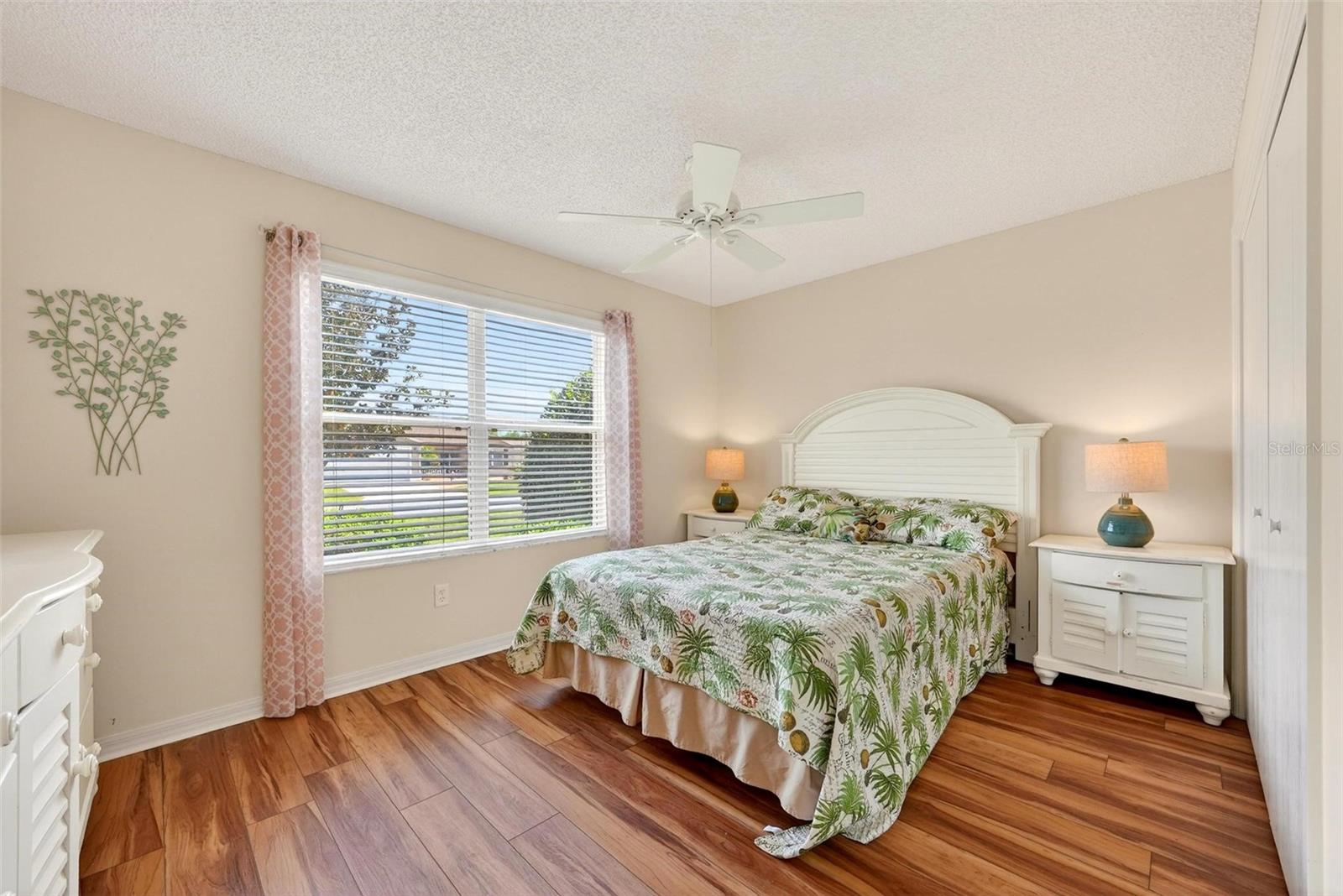 1088 GENNESSE LN, THE VILLAGES, FL, 32162