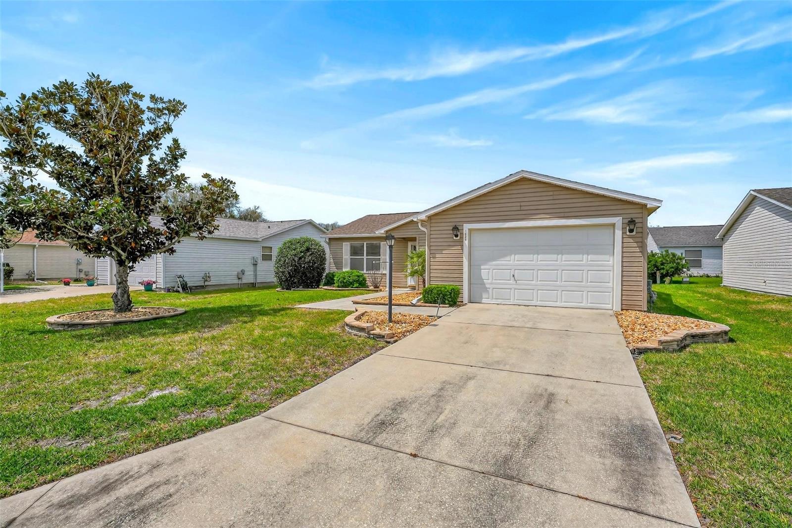 1088 GENNESSE LN, THE VILLAGES, FL, 32162