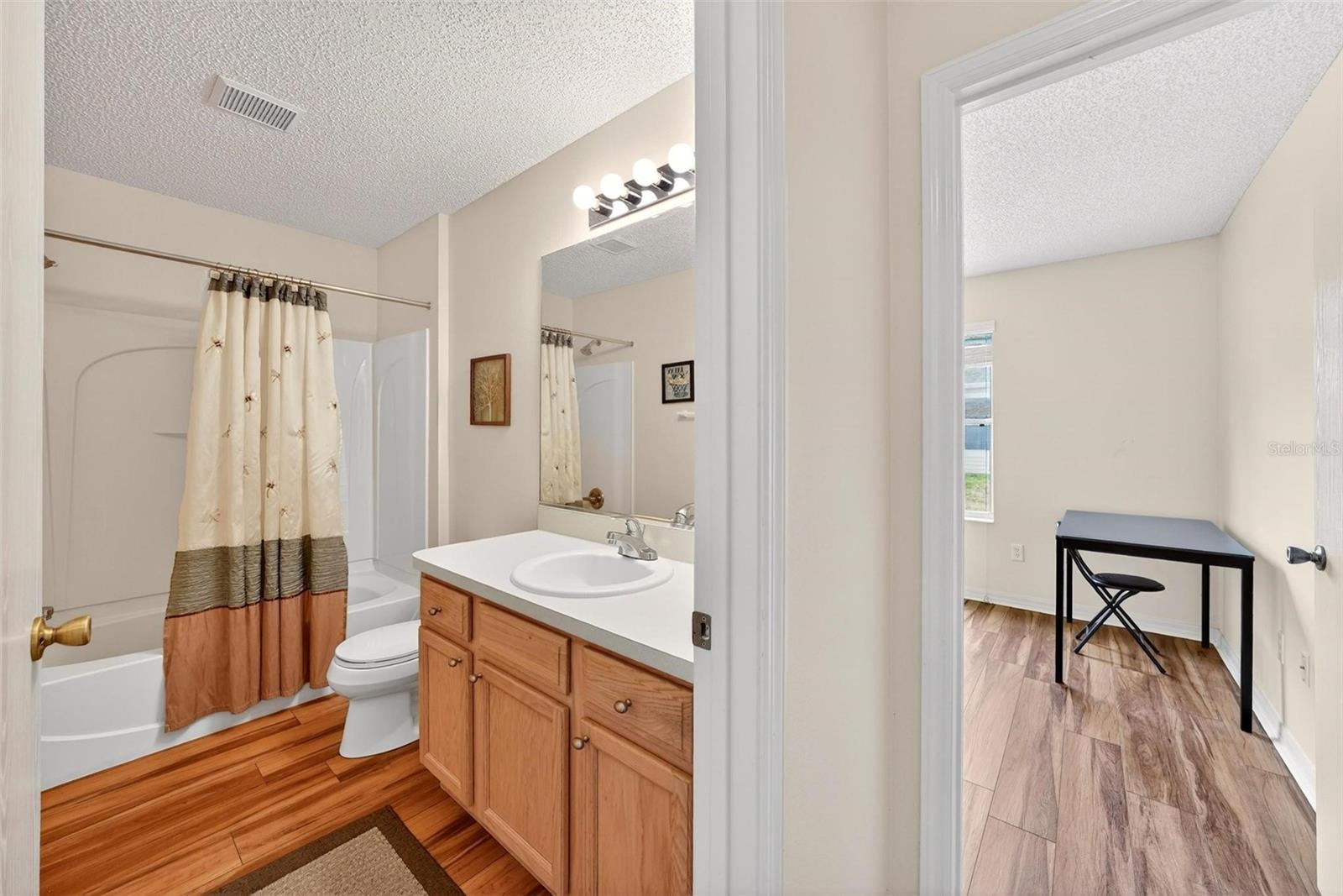 1088 GENNESSE LN, THE VILLAGES, FL, 32162