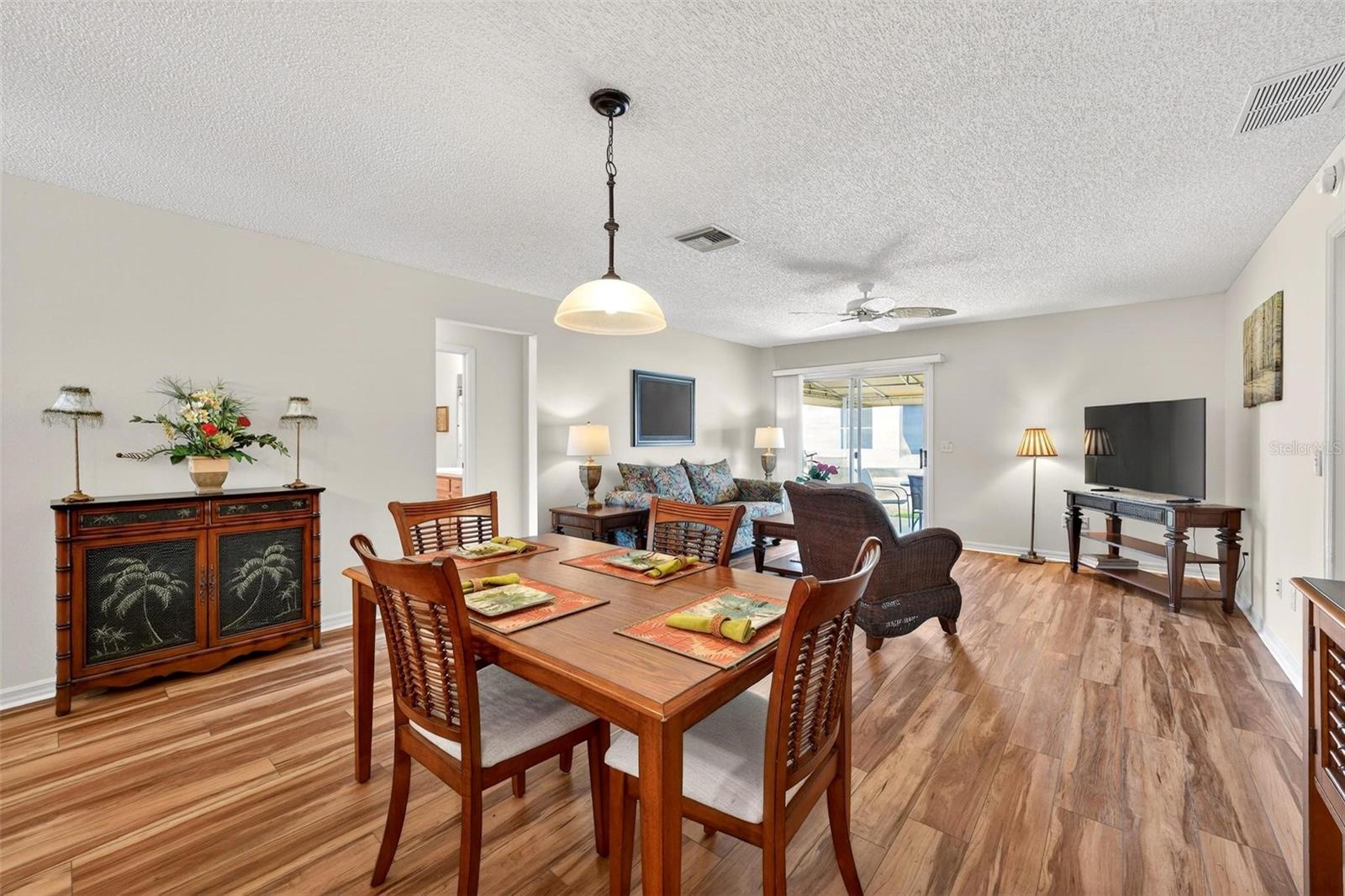 1088 GENNESSE LN, THE VILLAGES, FL, 32162