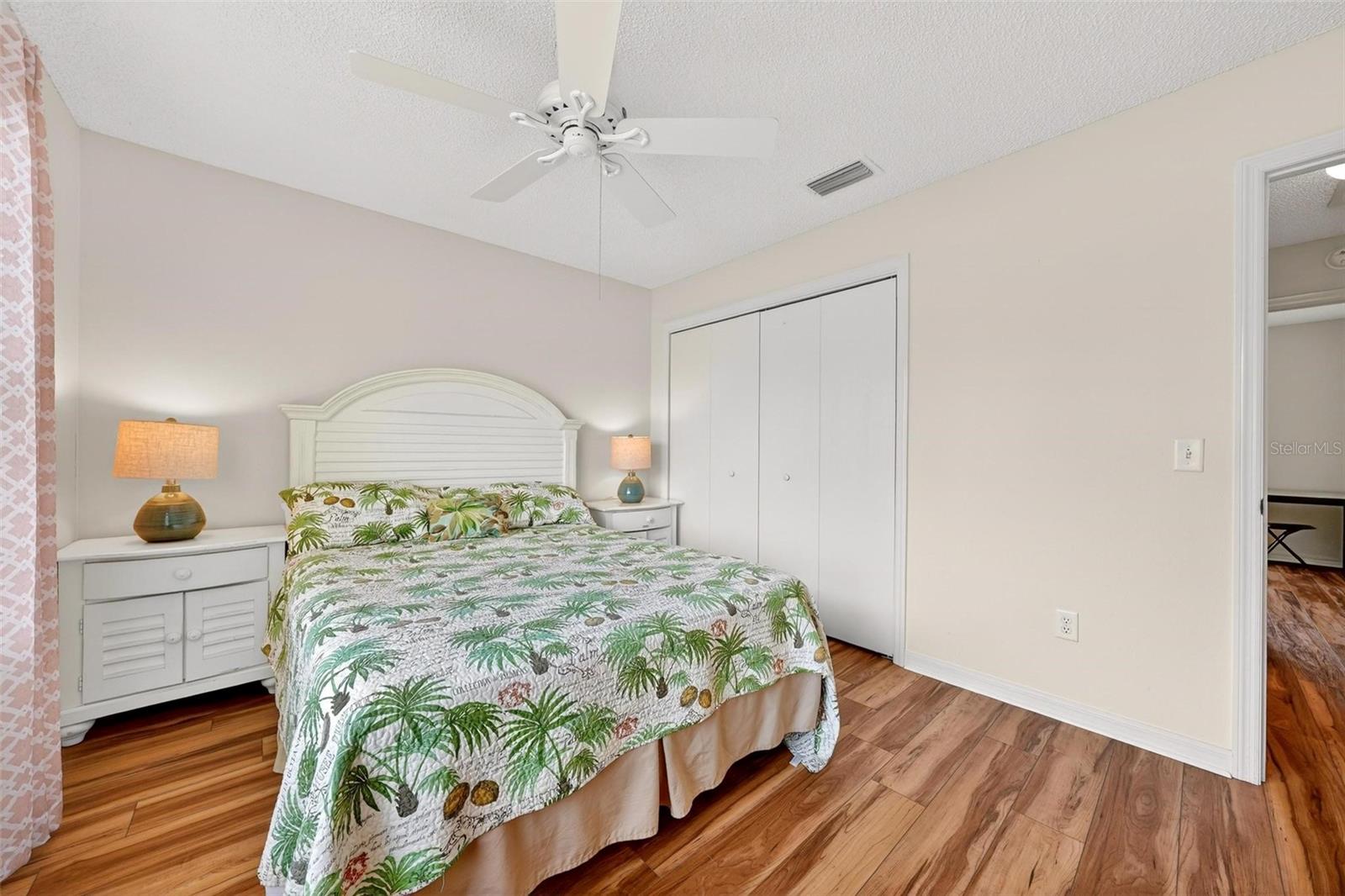 1088 GENNESSE LN, THE VILLAGES, FL, 32162