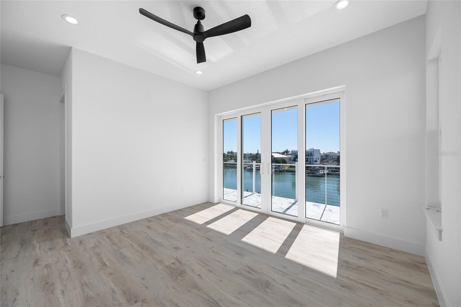 11460 7TH ST E, TREASURE ISLAND, FL, 33706