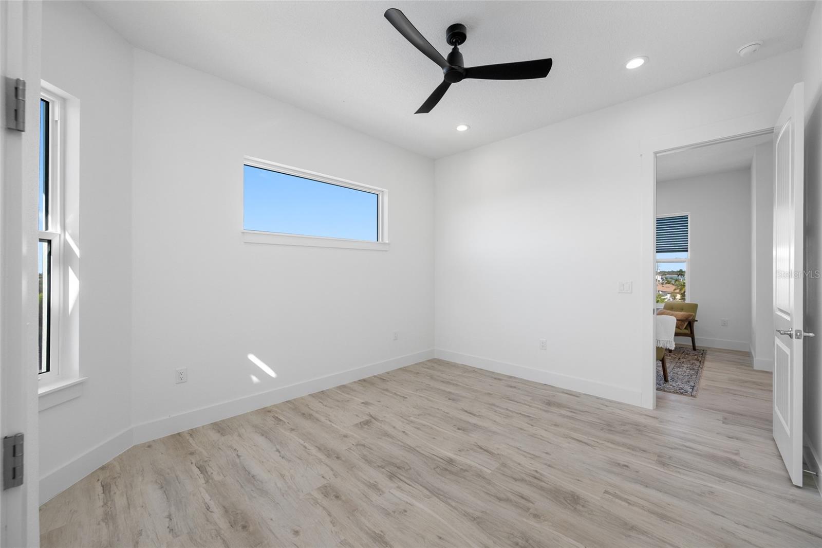 11460 7TH ST E, TREASURE ISLAND, FL, 33706
