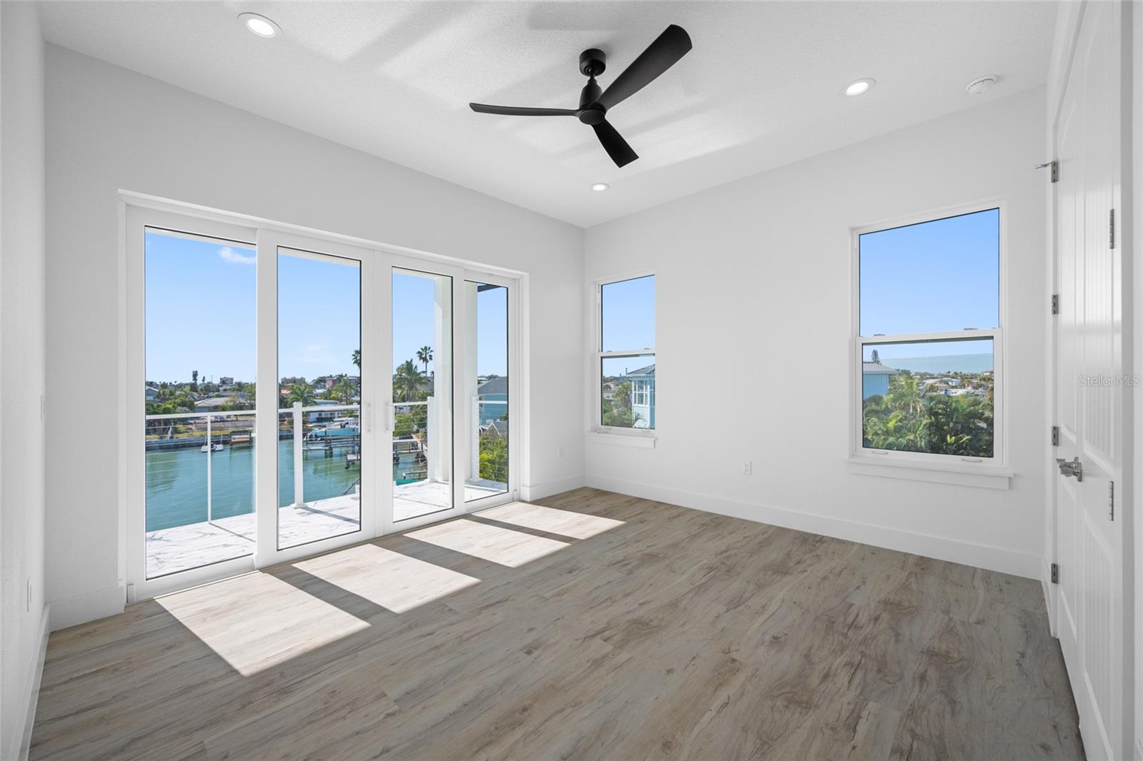 11460 7TH ST E, TREASURE ISLAND, FL, 33706