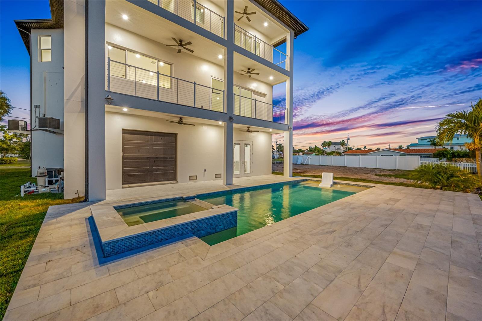 11460 7TH ST E, TREASURE ISLAND, FL, 33706