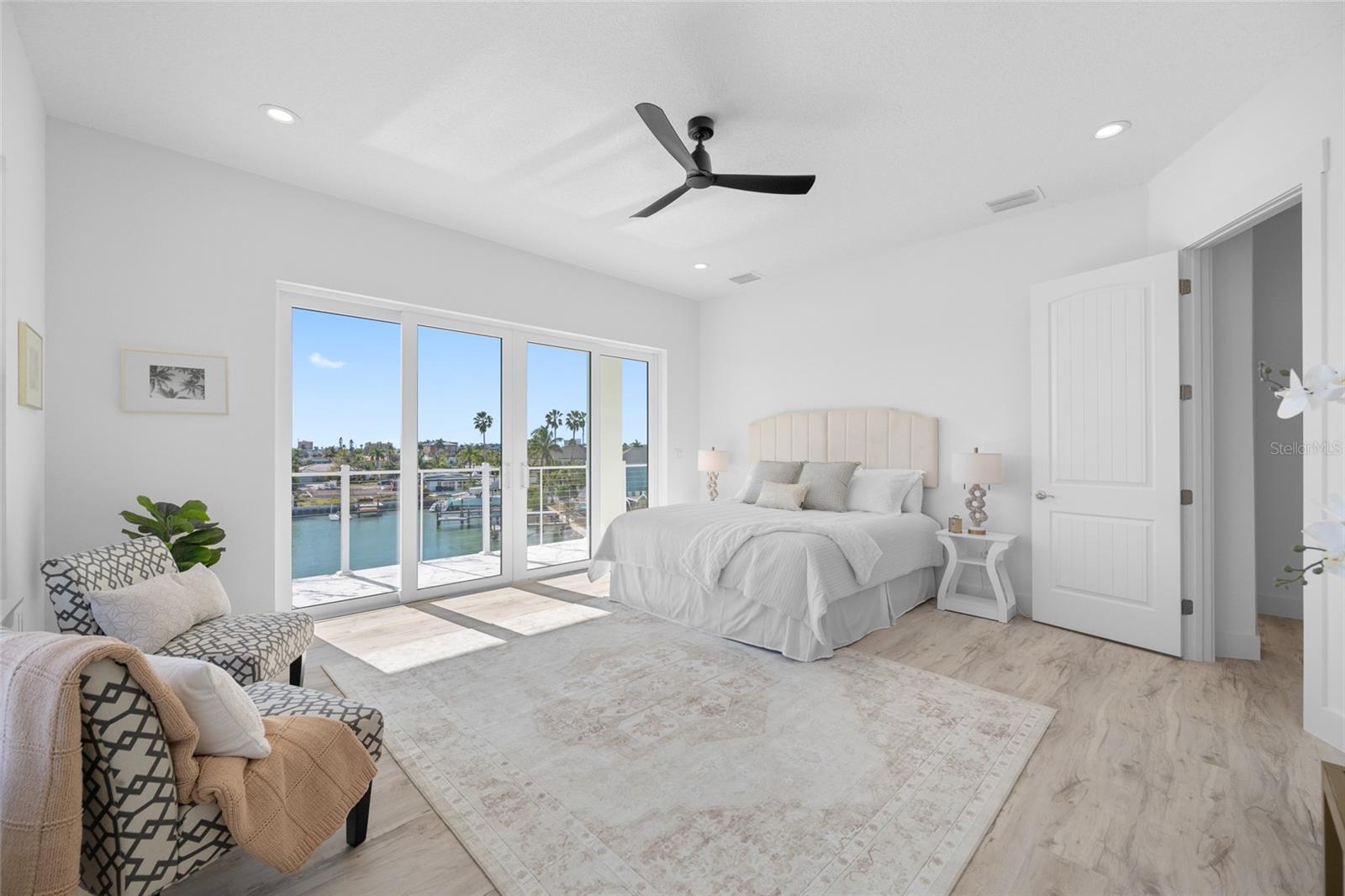 11460 7TH ST E, TREASURE ISLAND, FL, 33706
