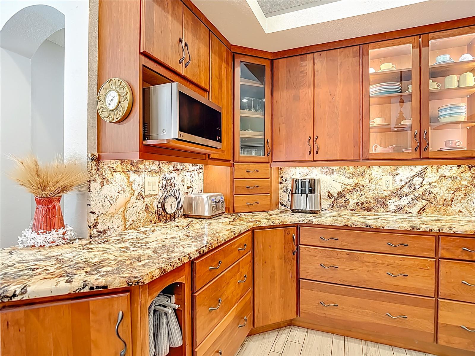 2087 BREEZY WAY, SPRING HILL, FL, 34608