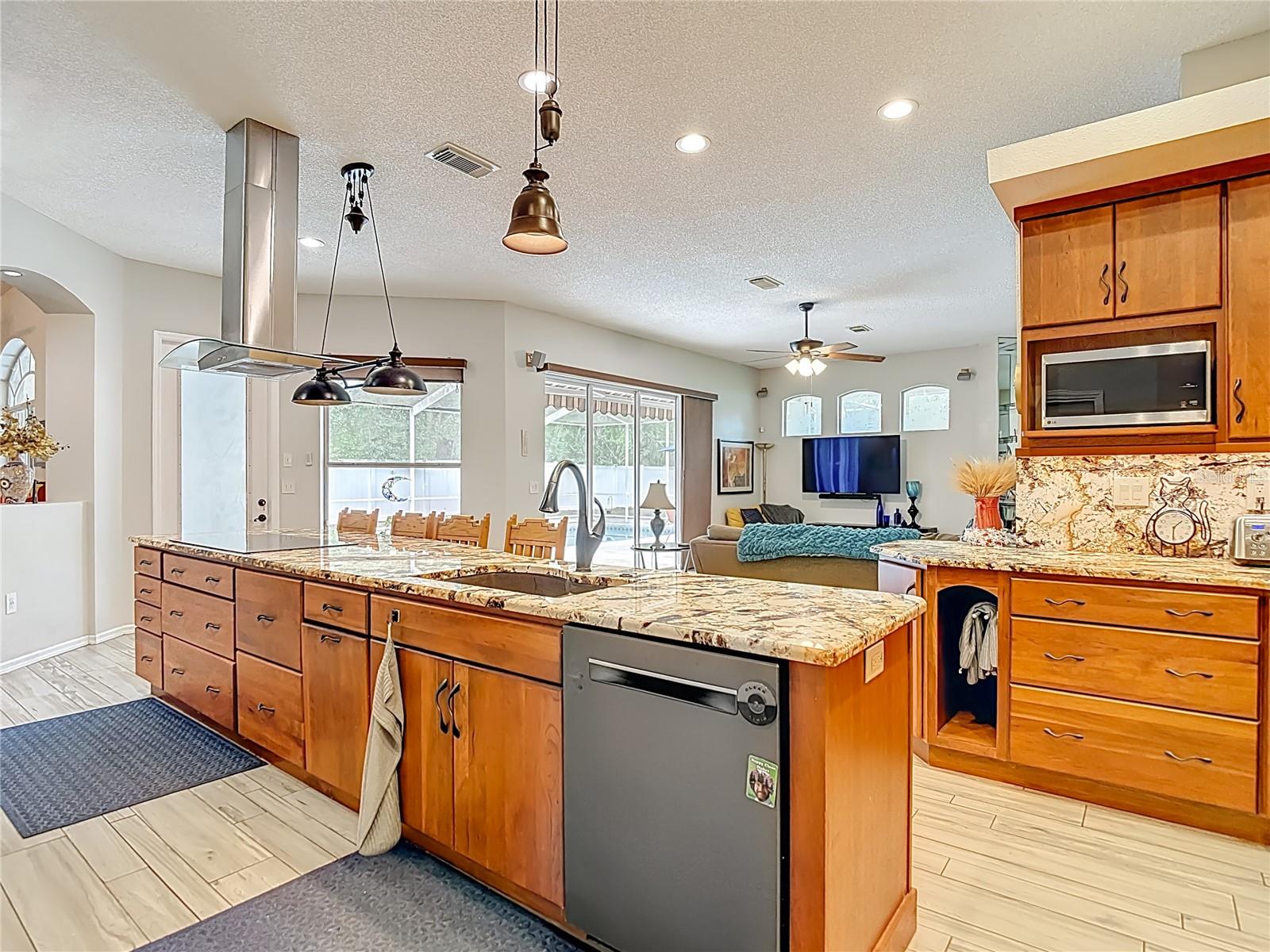 2087 BREEZY WAY, SPRING HILL, FL, 34608