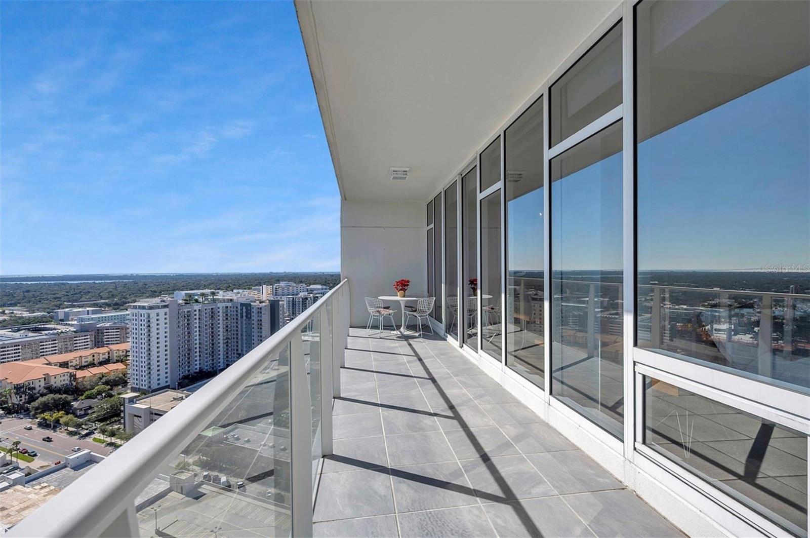 175 1ST ST S #2804, ST PETERSBURG, FL, 33701