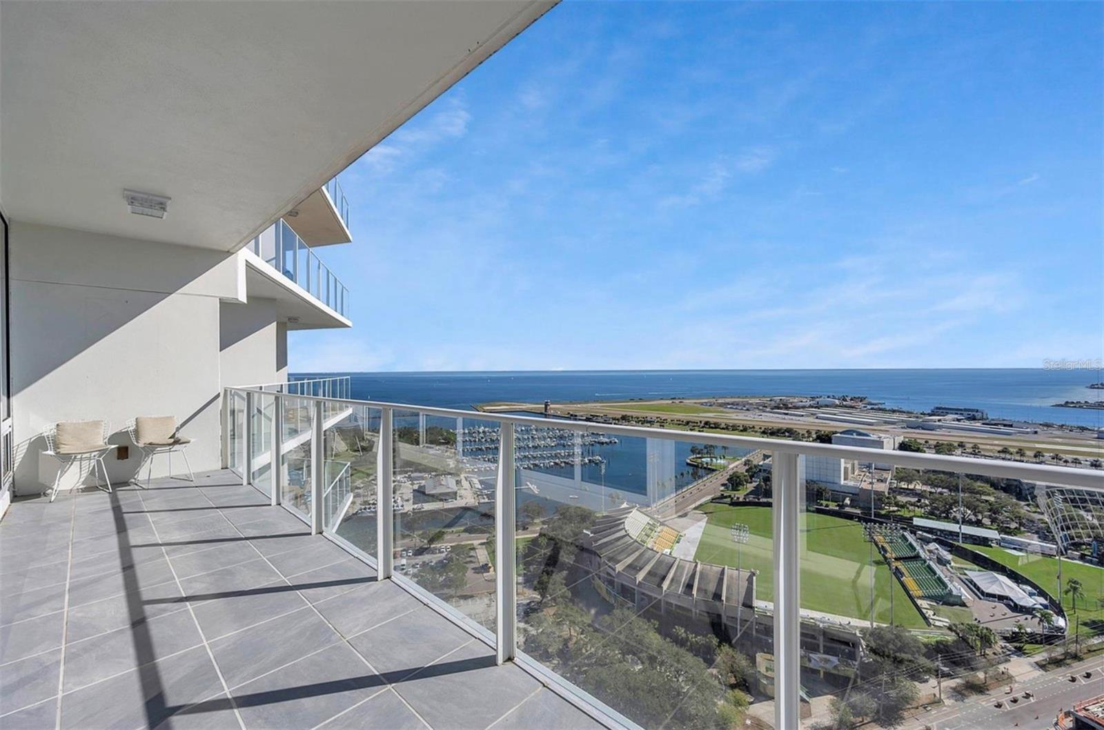 175 1ST ST S #2804, ST PETERSBURG, FL, 33701