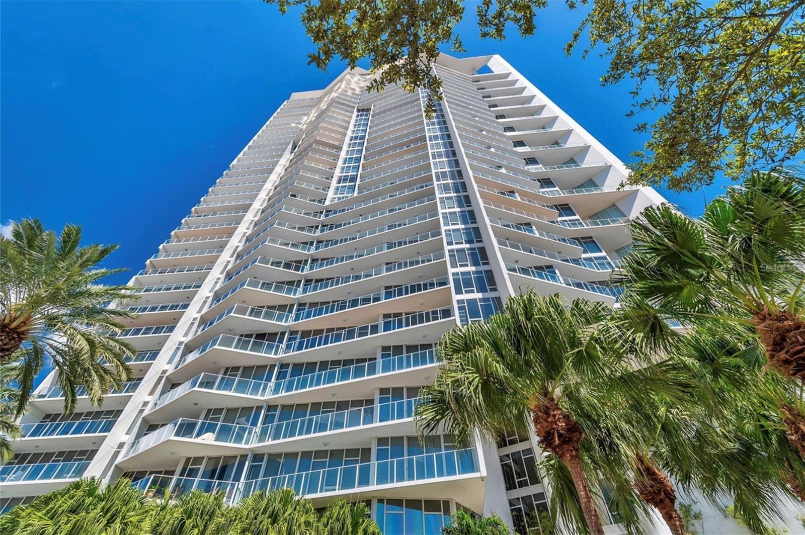175 1ST ST S #2804, ST PETERSBURG, FL, 33701