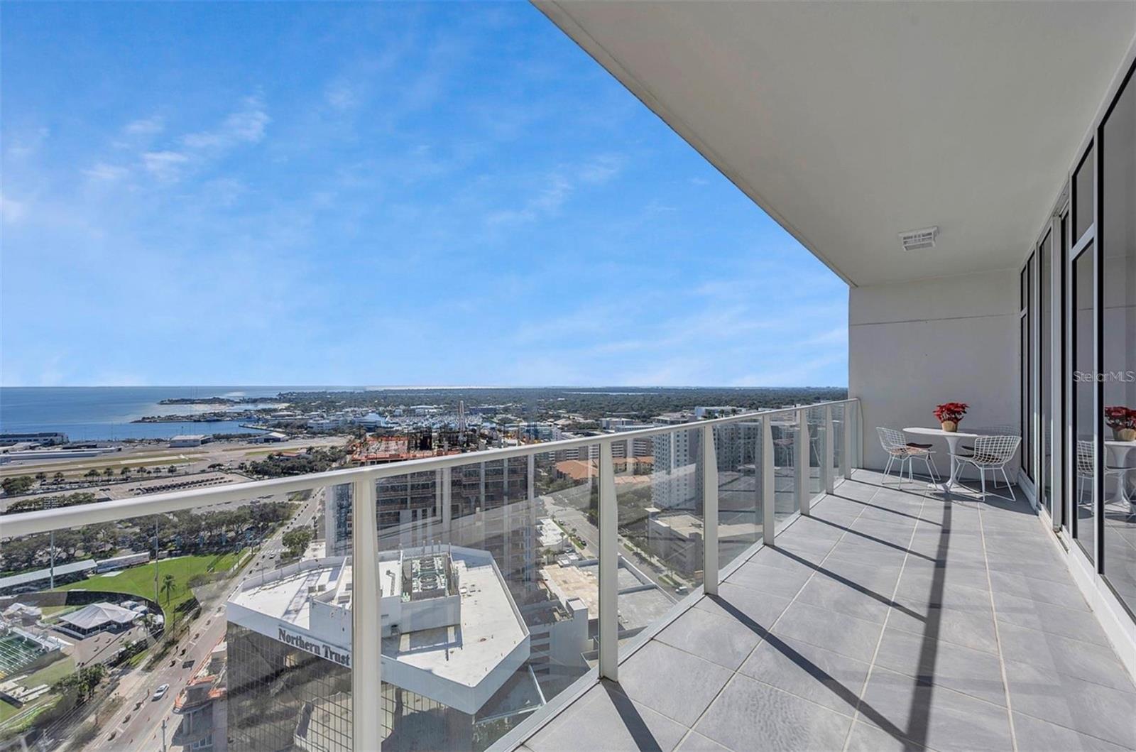 175 1ST ST S #2804, ST PETERSBURG, FL, 33701