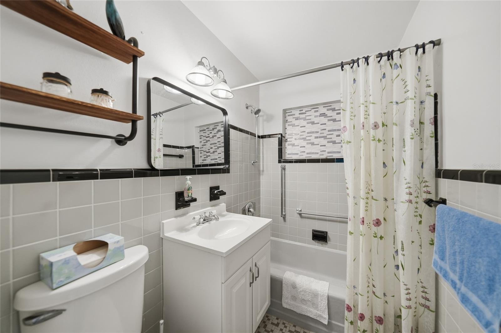 381 WEBER TER, PORT CHARLOTTE, FL, 33952
